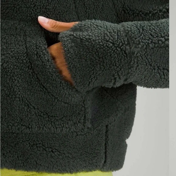 Lululemon Scuba Sherpa Fleece Green, Size 2, good condition - Picture 2 of 8